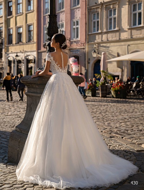 https://www.sposa-lia.com/images/stories/virtuemart/product/430       (3)62.jpg